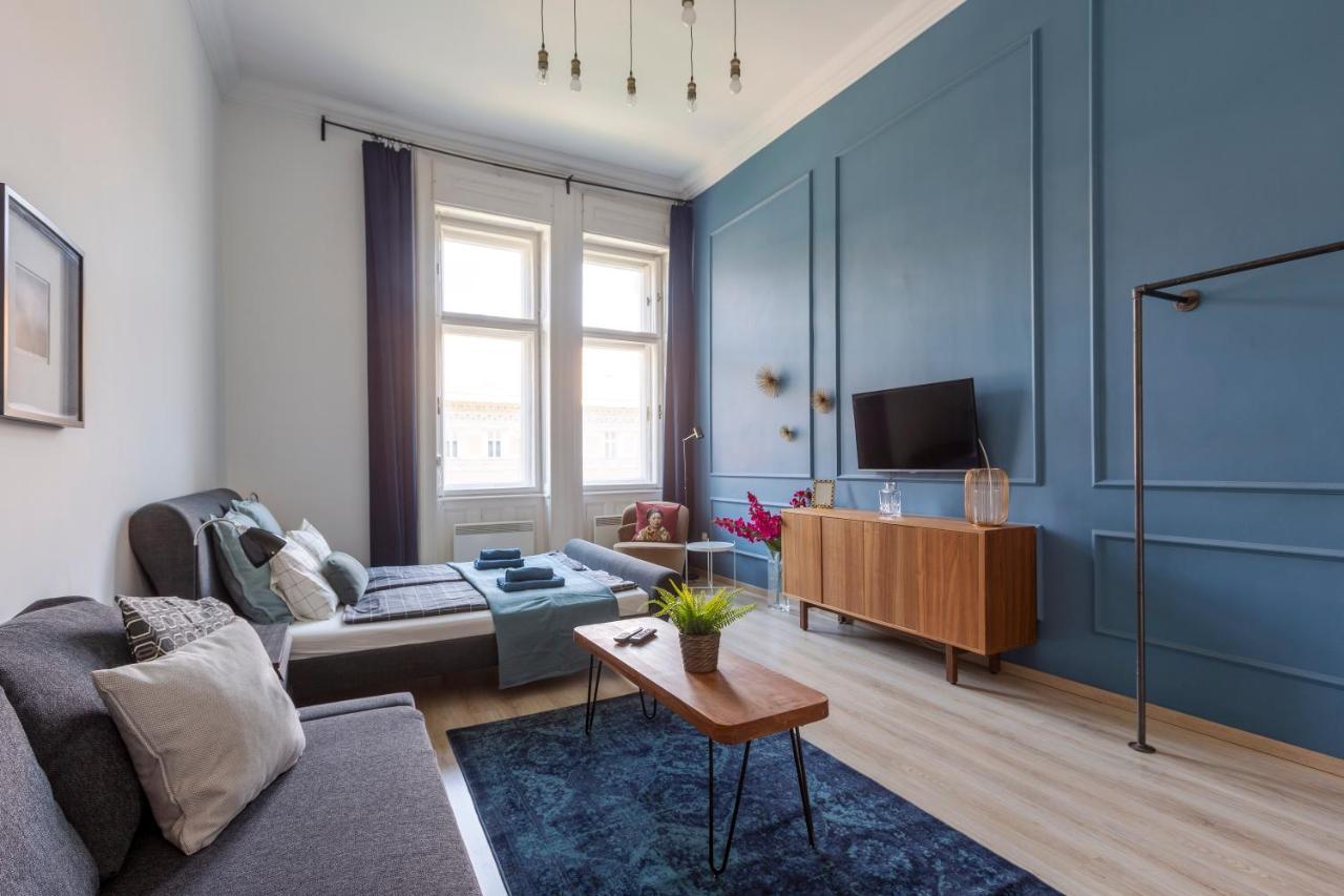 Deluxe Downtown Home By Elisabeth Budapest Bagian luar foto