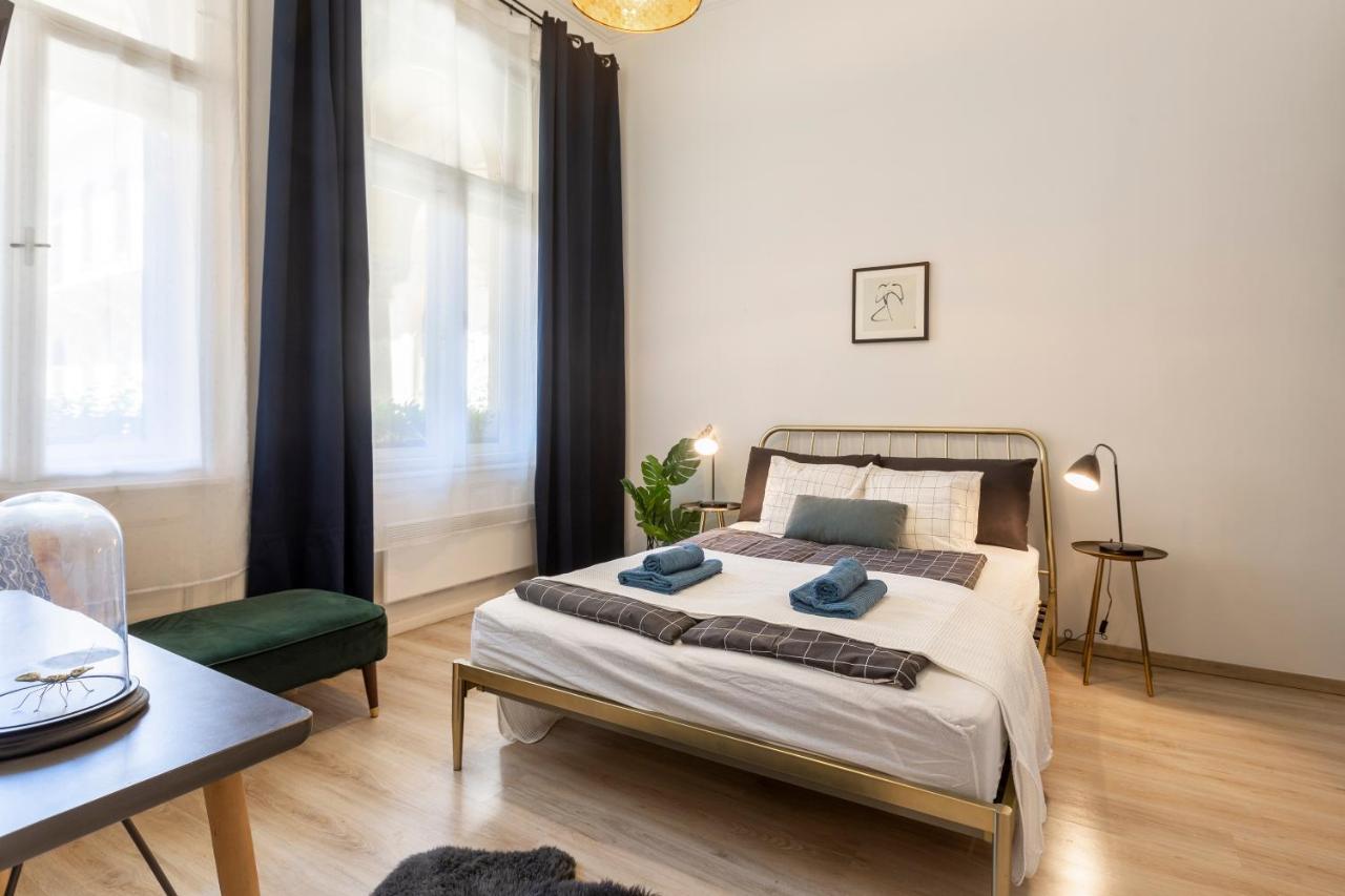 Deluxe Downtown Home By Elisabeth Budapest Bagian luar foto